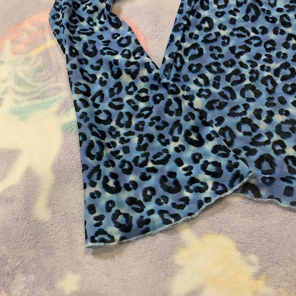 dELiA*s Sheer Blue Cheetah Print Crop Top - Picture 5 of 8